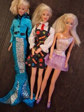 Set Of 3 Vinatge 90s Barbie Dolls